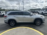 Used 2019 Toyota Highlander XLE image 6