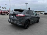 Certified 2022 Ford Edge SE w/ Black Appearance Package image 5