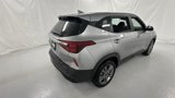 Used 2022 Kia Seltos LX image 3