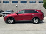 Used 2019 Kia Sorento LX image 2
