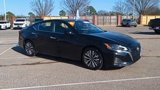 Used 2023 Nissan Altima 2.5 SV image 2