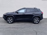 Used 2016 Jeep Cherokee Trailhawk image 2