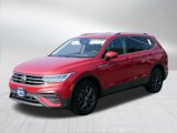 Certified 2022 Volkswagen Tiguan SE image 3