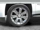Used 2019 Chevrolet Suburban LT image 5