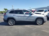 Used 2021 Jeep Cherokee Latitude Lux w/ Comfort/Convenience Group image 5
