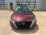 Used 2024 Nissan Altima 2.5 SV image 2