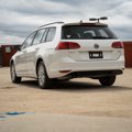 Used 2017 Volkswagen Golf SE image 5