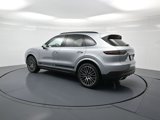 Certified 2023 Porsche Cayenne image 3