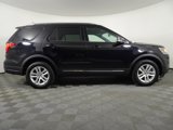 Used 2019 Ford Explorer XLT image 2