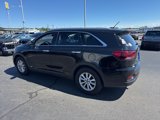 Used 2020 Kia Sorento LX w/ LX I4 Convenience Package image 4
