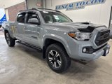 Used 2021 Toyota Tacoma TRD Sport image 2