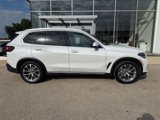 Used 2021 BMW X5 xDrive40i w/ Premium Package image 2
