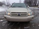 Used 2005 Toyota Highlander 2WD V6 w/ 3rd Row image 4