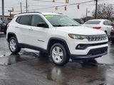 Used 2022 Jeep Compass Latitude image 2