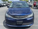 Used 2017 Chrysler Pacifica Touring image 2