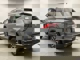 Used 2020 Volkswagen Tiguan SE w/ Panoramic Sunroof Package image 3