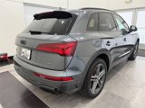 Used 2022 Audi Q5 e Premium Plus w/ Premium Plus Package image 2