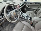 Used 2024 Porsche Macan image 4