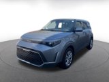 Used 2023 Kia Soul LX image 3