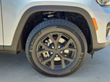 Used 2024 Jeep Grand Cherokee Altitude image 5