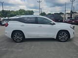 Used 2020 GMC Terrain Denali w/ Denali Premium Package image 2