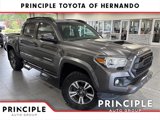 Used 2016 Toyota Tacoma TRD Sport w/ Towing Package image 4