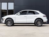 Certified 2025 Porsche Macan image 2