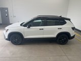 New 2025 Volkswagen Taos SE image 2