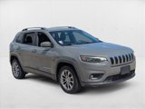 Used 2020 Jeep Cherokee Latitude Plus image 3