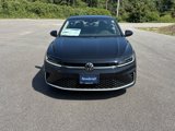 New 2025 Volkswagen Jetta SE image 2