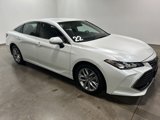 Used 2022 Toyota Avalon XLE image 2