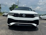 Used 2022 Volkswagen Tiguan SE R-Line image 2