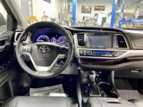 Used 2015 Toyota Highlander XLE image 3