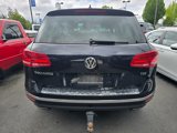 Used 2016 Volkswagen Touareg Sport image 3