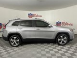 Used 2019 Jeep Cherokee Limited image 2