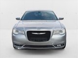 Used 2016 Chrysler 300 C image 2