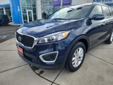 Used 2017 Kia Sorento LX image 2