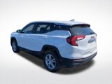 Used 2024 GMC Terrain SLE image 3