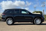 New 2025 Jeep Grand Cherokee Laredo w/ Luxury Tech Group I image 4