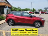 Used 2021 Nissan Kicks SV image 3