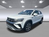 Used 2023 Volkswagen Taos SE image 3
