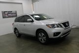 Used 2020 Nissan Pathfinder SV image 3