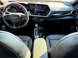 Used 2025 Chevrolet Trax RS w/ Sunroof Package image 4