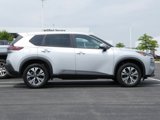 Used 2023 Nissan Rogue SV image 2