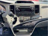 Used 2014 Toyota Sienna SE image 6