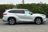 Used 2021 Toyota Highlander XLE image 3