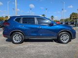 Used 2020 Nissan Rogue SV image 4