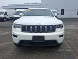 Used 2020 Jeep Grand Cherokee Laredo image 2