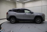 Used 2023 GMC Terrain SLT image 2