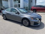 Used 2024 Nissan Altima 2.5 SV image 3